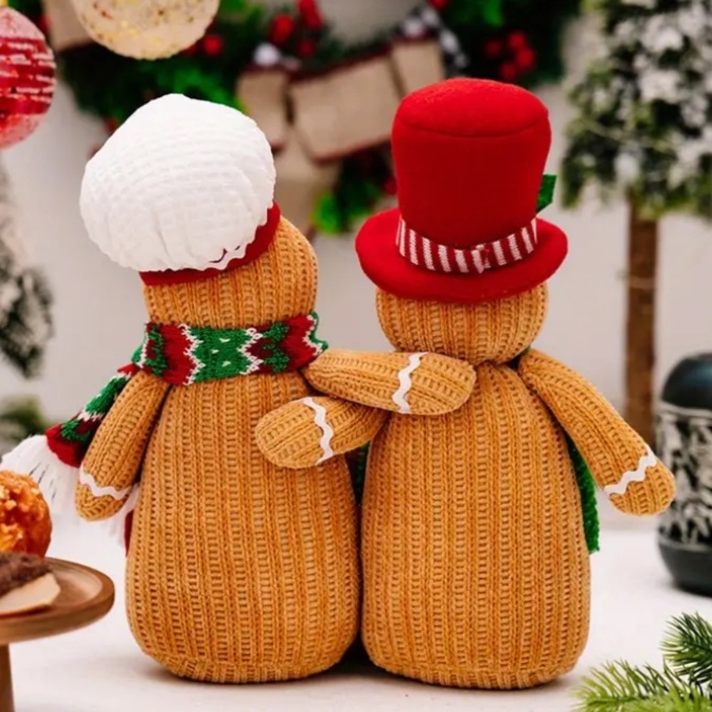 Gingerbread Family Christmas Knit Plush - Picture 2 of 7